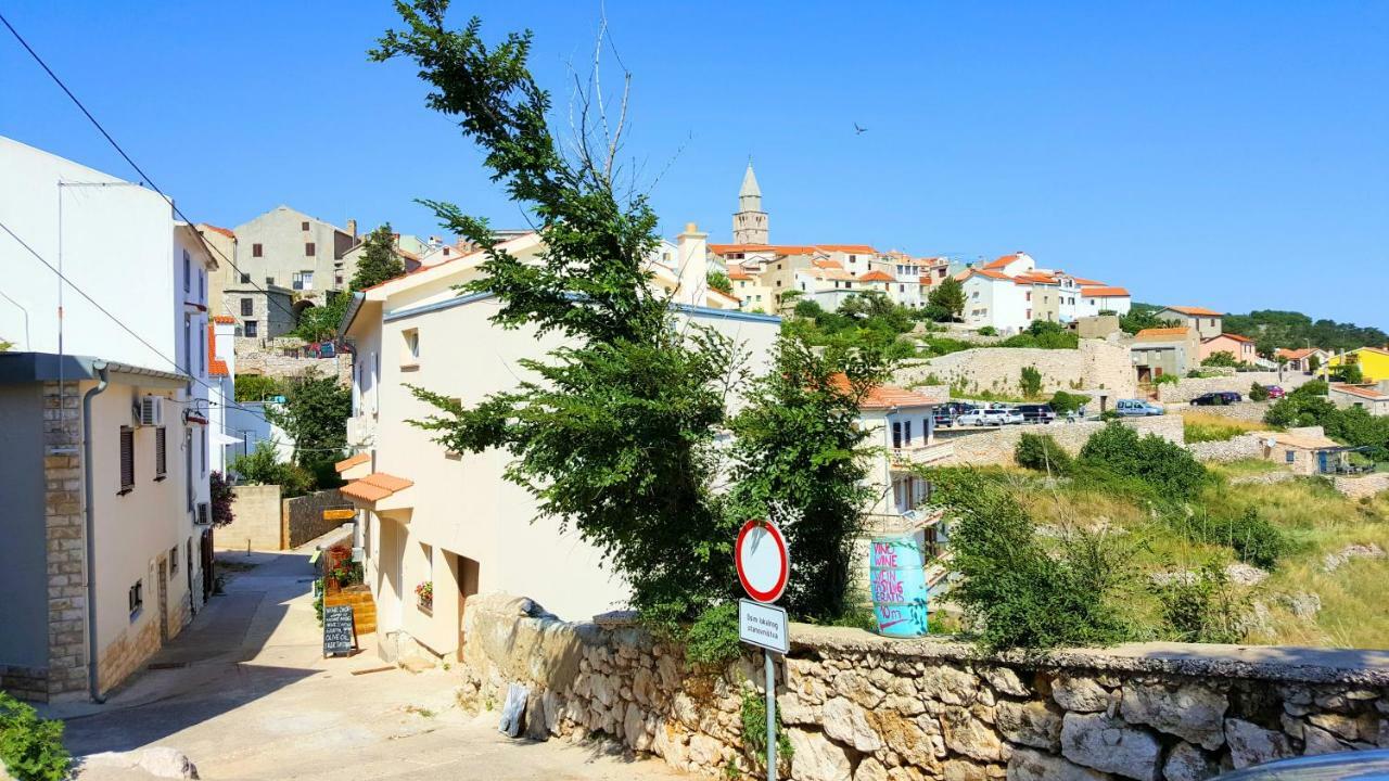 Apartment Vrbenka Vrbnik Exterior foto